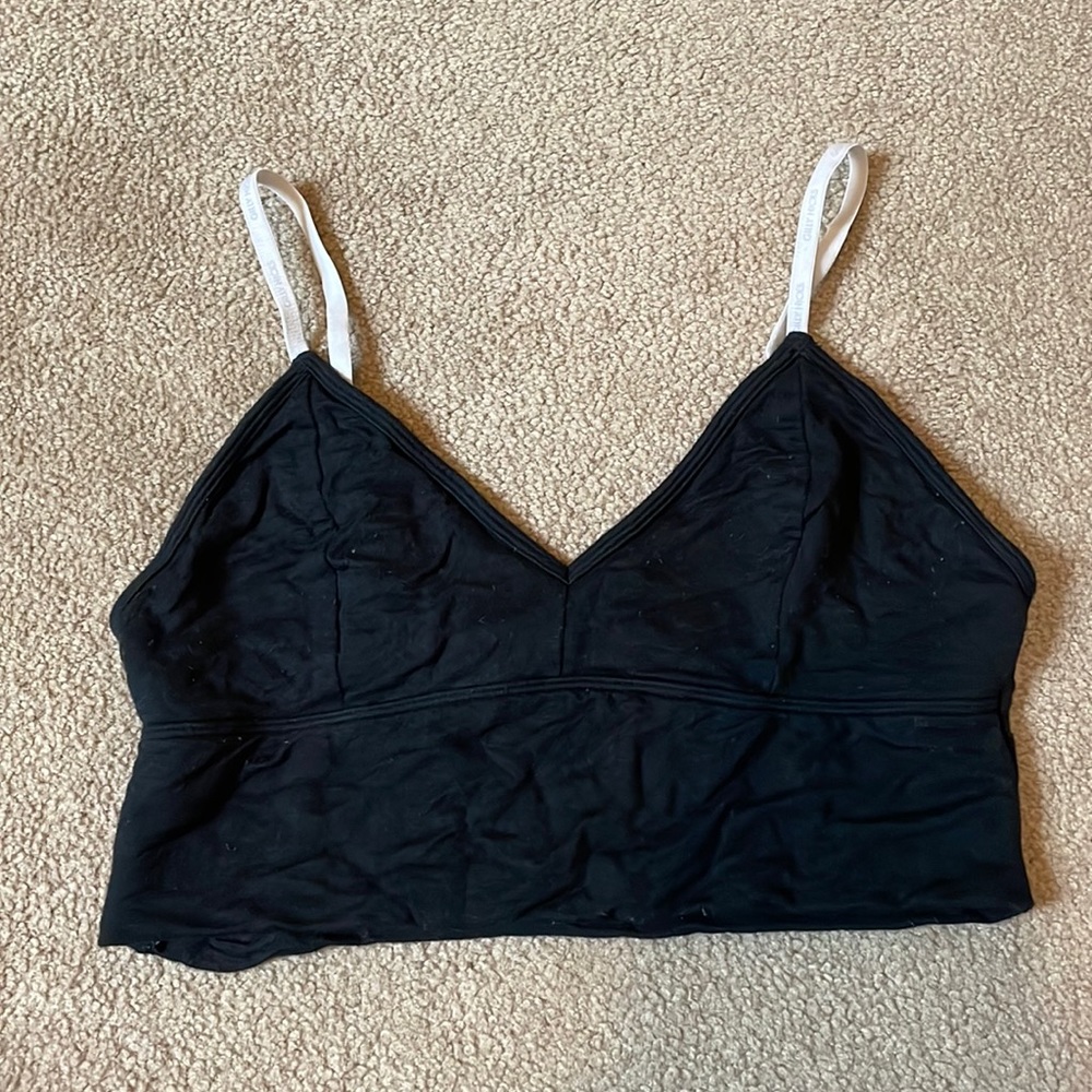 hollister - gilly hicks bralette